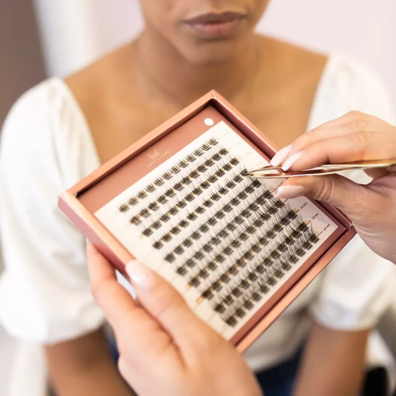 Master Box V-Lashes Intense | Zestaw kępek rzęs do makijażu