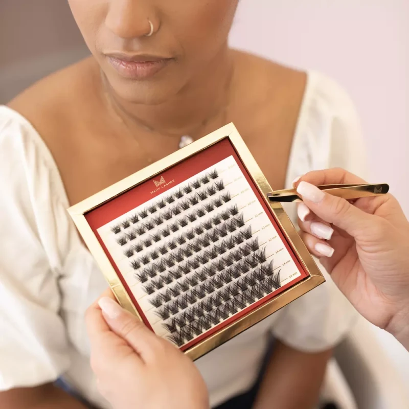 Master Box V-Lashes Obsession | Zestaw kępek rzęs do makijażu