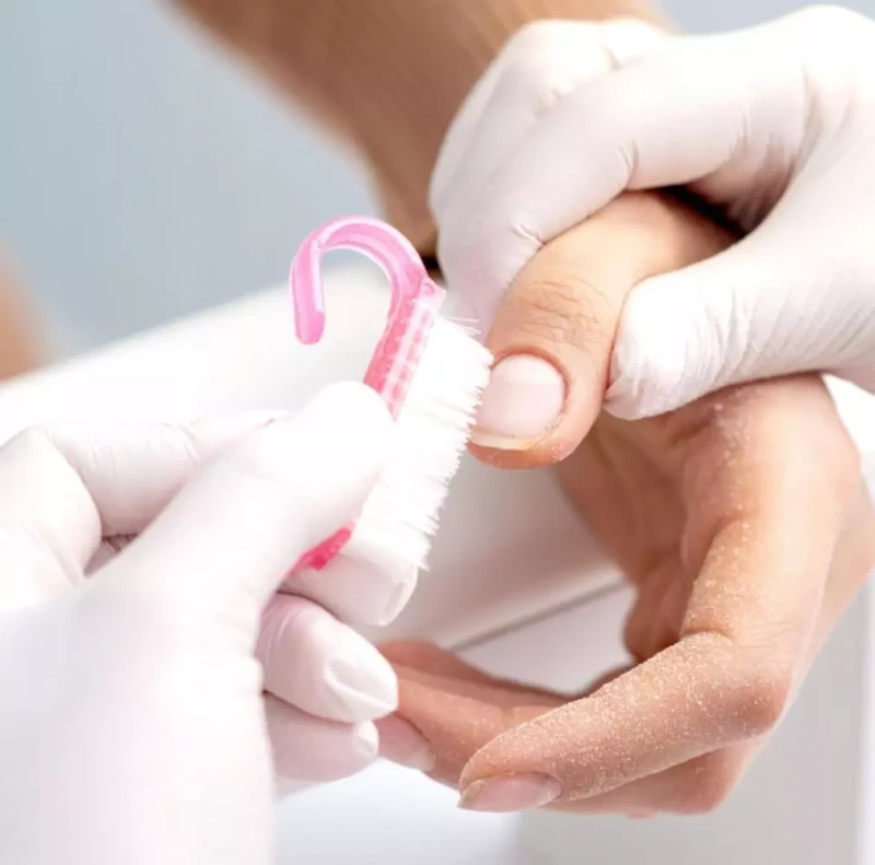 Mini szczoteczka do paznokci | manicure | transparentny róż
