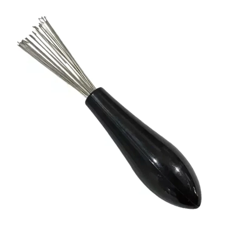 Metalowy-czyscik-do-szczotek-grzebieni-2-kolory-3.webp